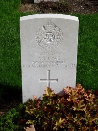 Klagenfurt War Cemetery - Lowe, Albert Leonard